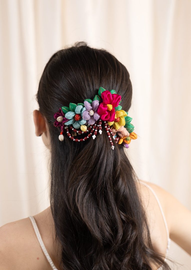 HairAccessories-14_21cae591-a53d-403e-8408-e43cf0ff959a