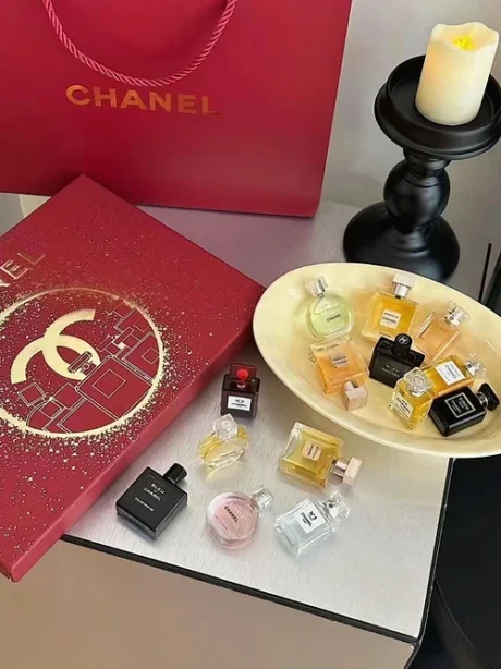 Chanel Exclusive 14 in 1 Grand Set – LoveScent